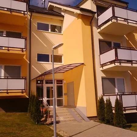 Paula 1 Apartment Podhajska